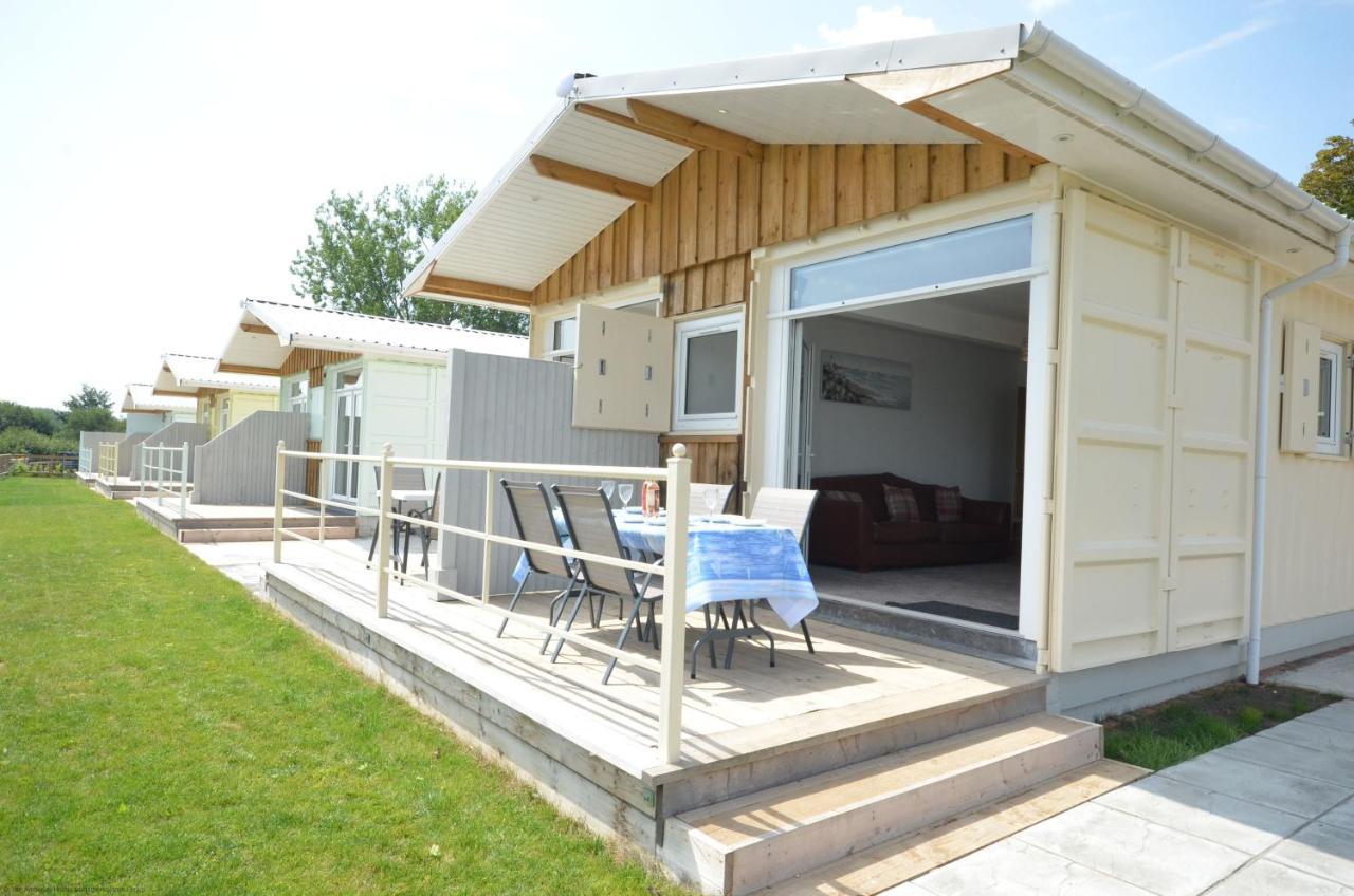 Premium Lake Lodges Chichester Dış mekan fotoğraf