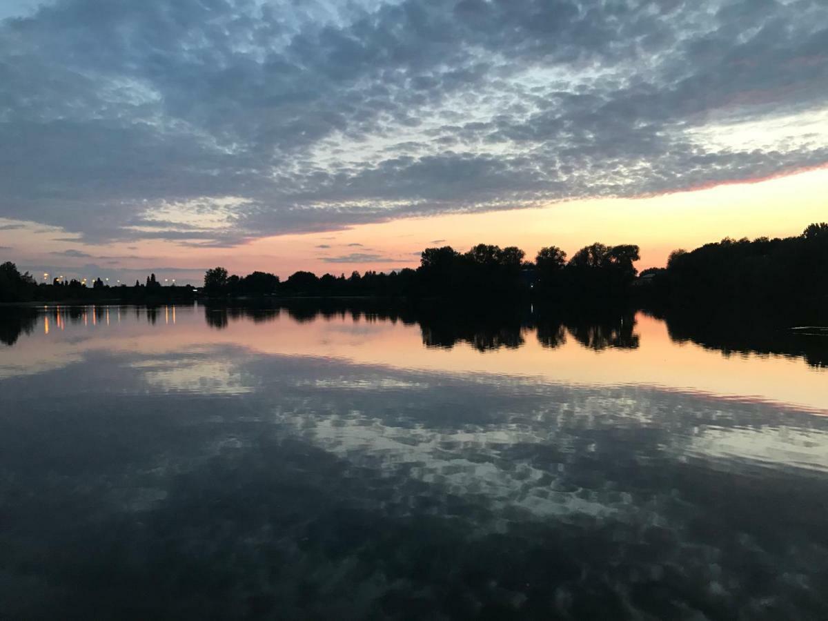 Premium Lake Lodges Chichester Dış mekan fotoğraf