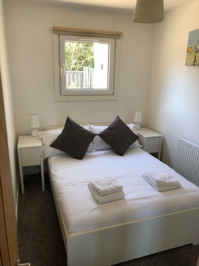 Premium Lake Lodges Chichester Dış mekan fotoğraf